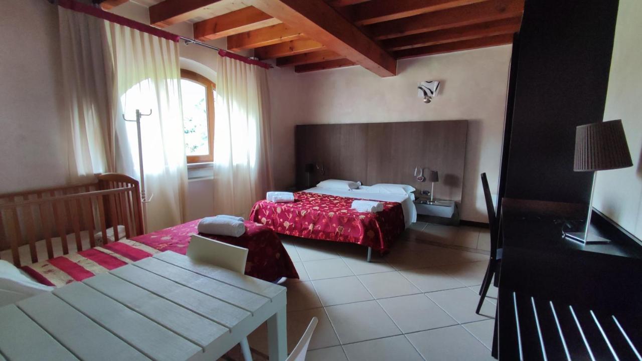 Albergo Le Piante Manerba del Garda Luaran gambar