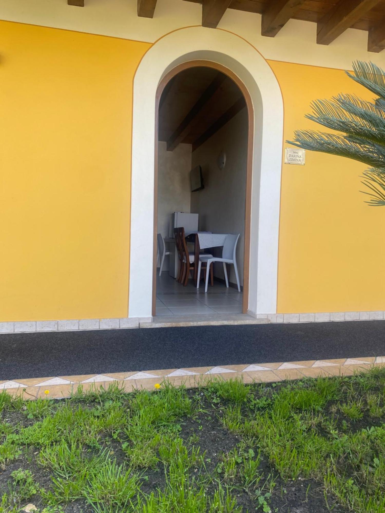 Albergo Le Piante Manerba del Garda Luaran gambar