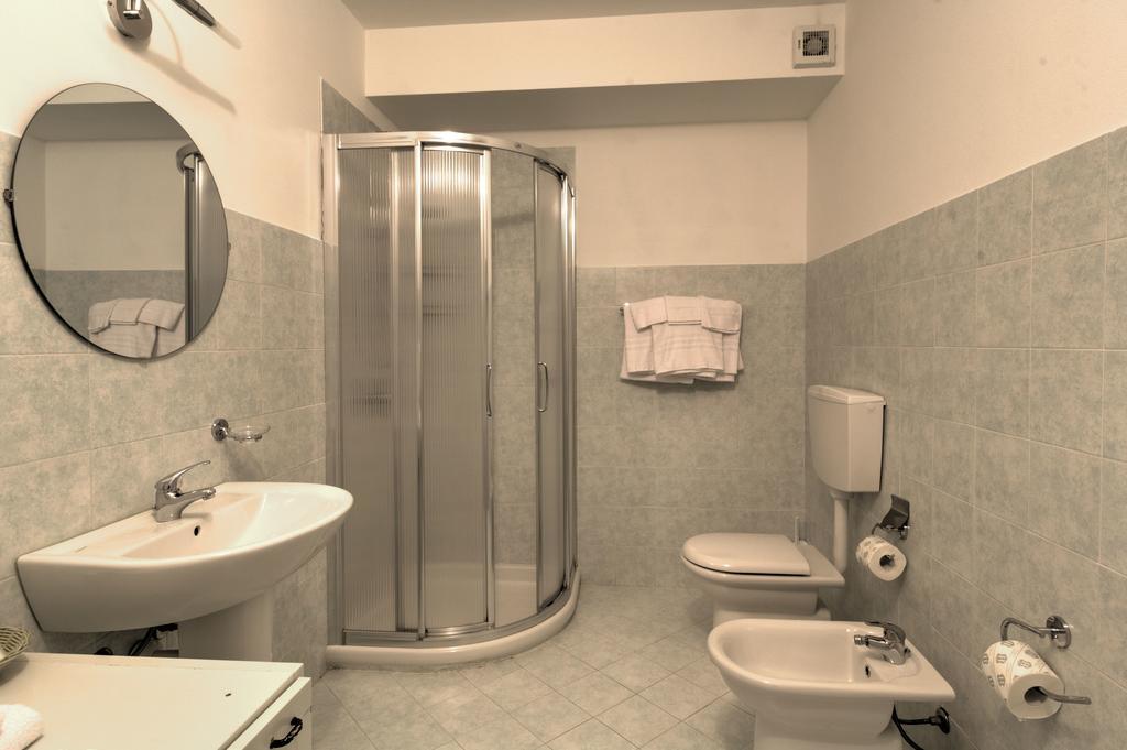 Albergo Le Piante Manerba del Garda Luaran gambar